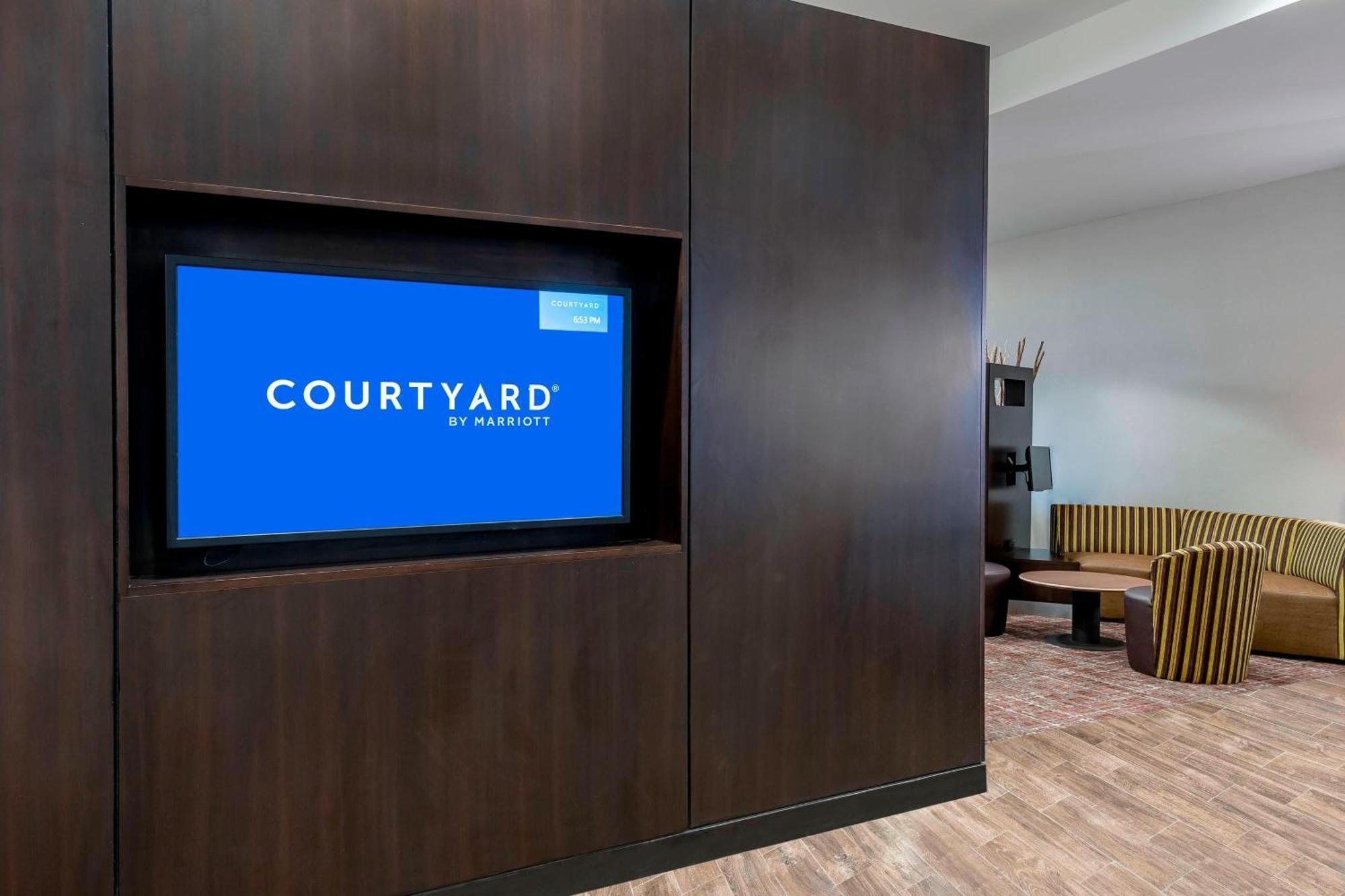 Courtyard Fort Wayne Downtown At Grand Wayne Convention Center Exteriér fotografie