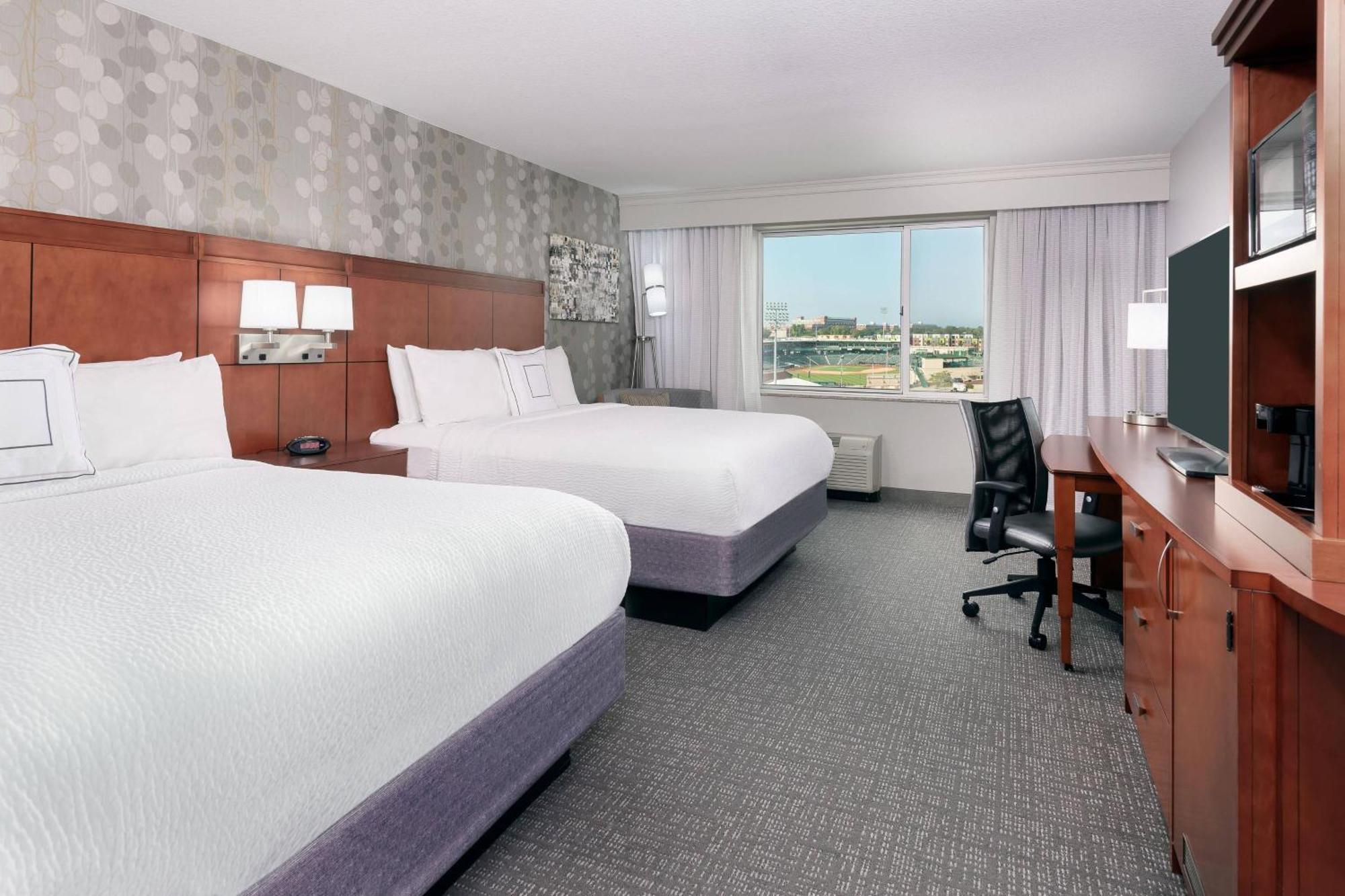 Courtyard Fort Wayne Downtown At Grand Wayne Convention Center Exteriér fotografie