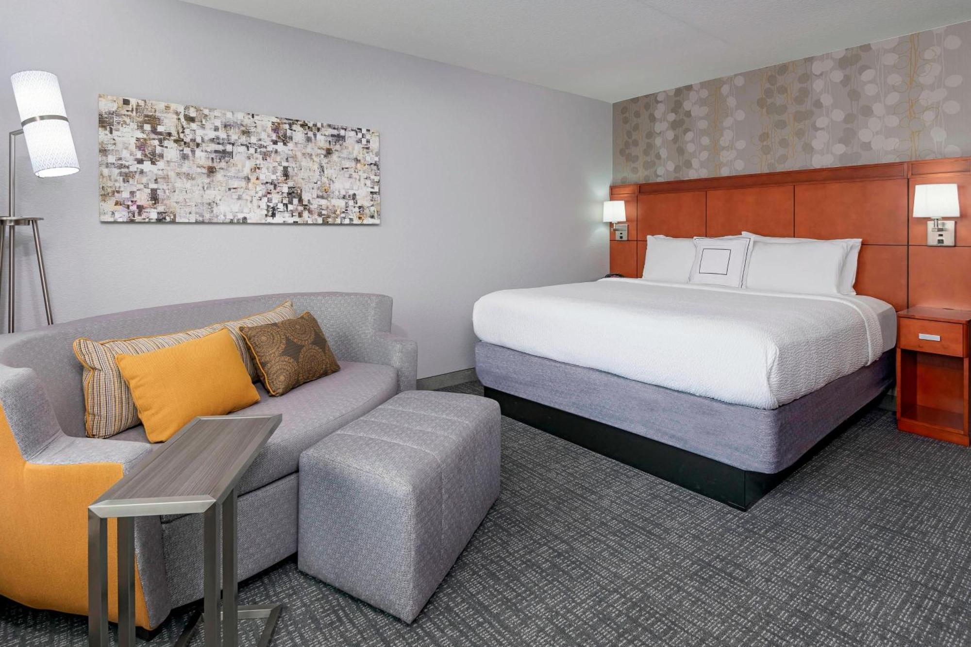 Courtyard Fort Wayne Downtown At Grand Wayne Convention Center Exteriér fotografie