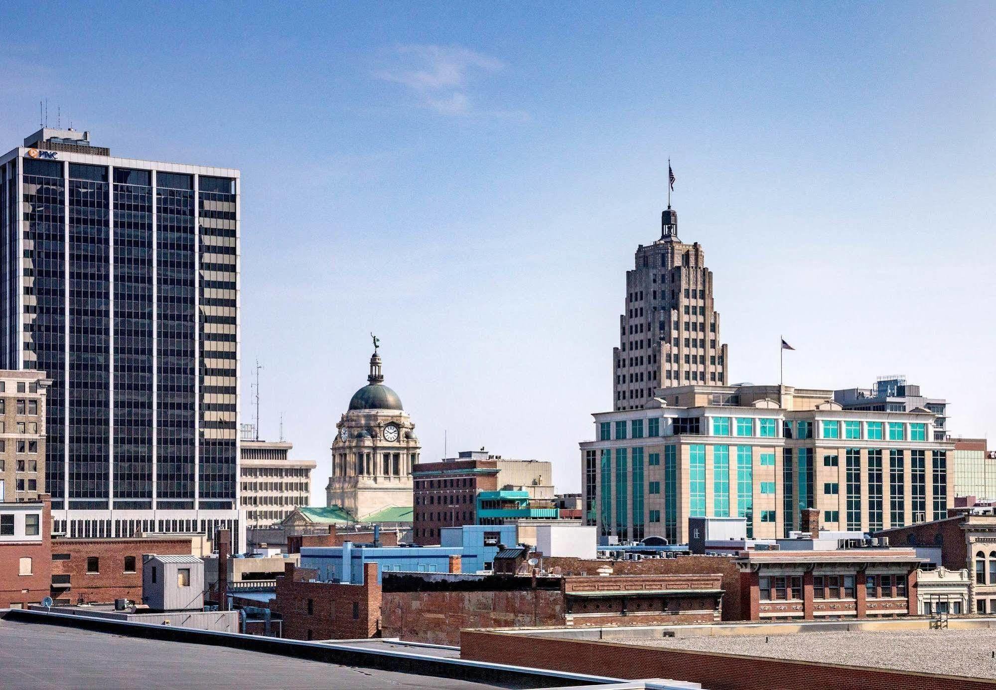 Courtyard Fort Wayne Downtown At Grand Wayne Convention Center Exteriér fotografie
