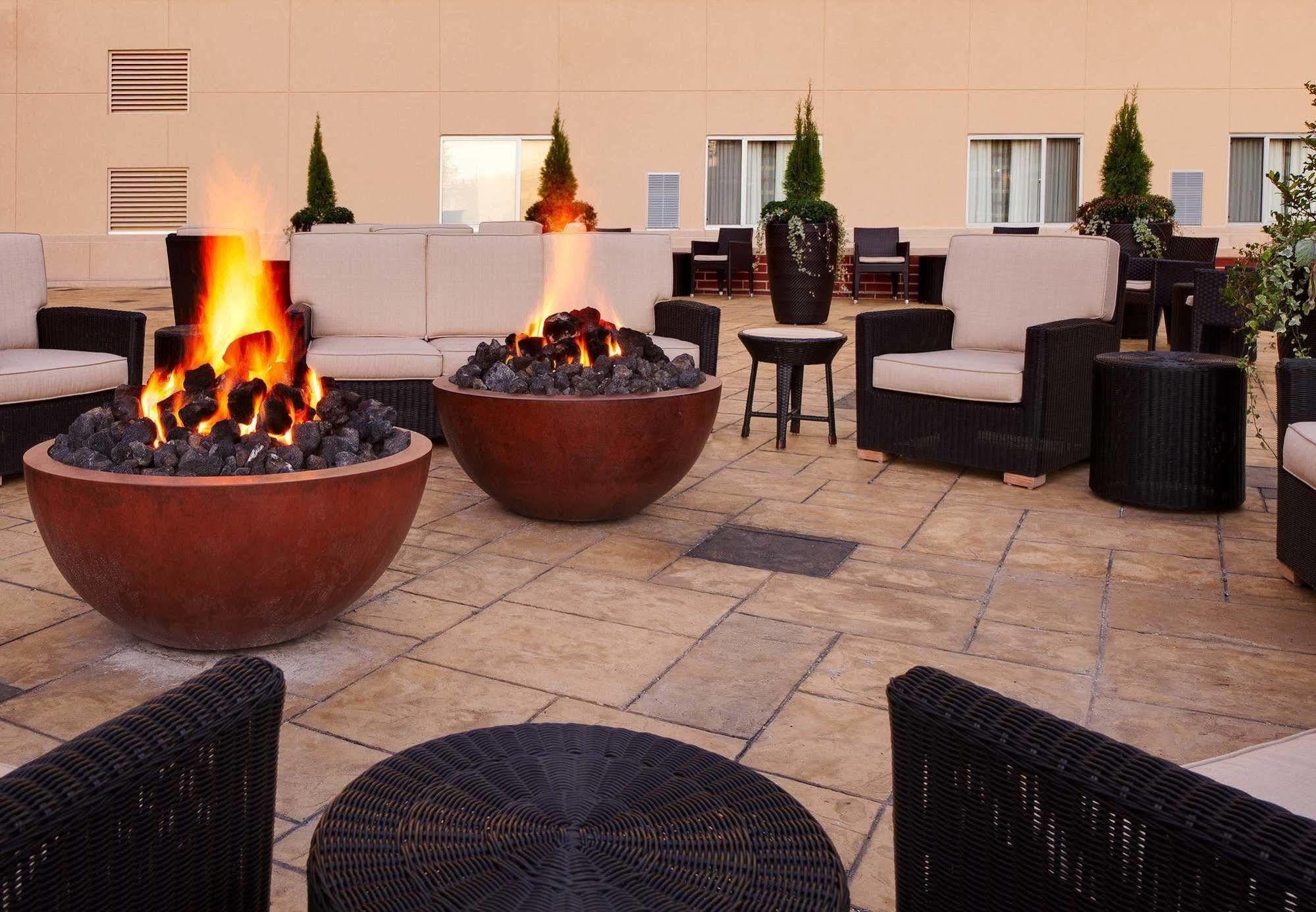 Courtyard Fort Wayne Downtown At Grand Wayne Convention Center Exteriér fotografie